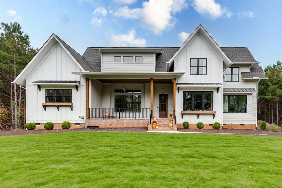 Foxtail custom home at Sheppard Grove